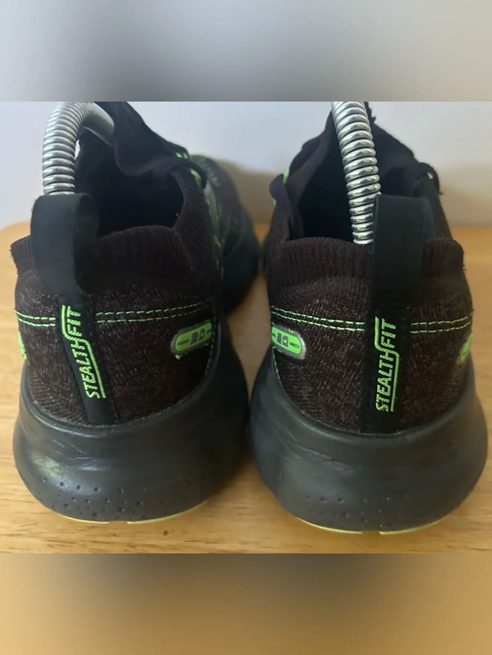 Brooks Glycerin 20 Stealth Knit  Mens Black Green Neon Shoe Sneakers Size 7